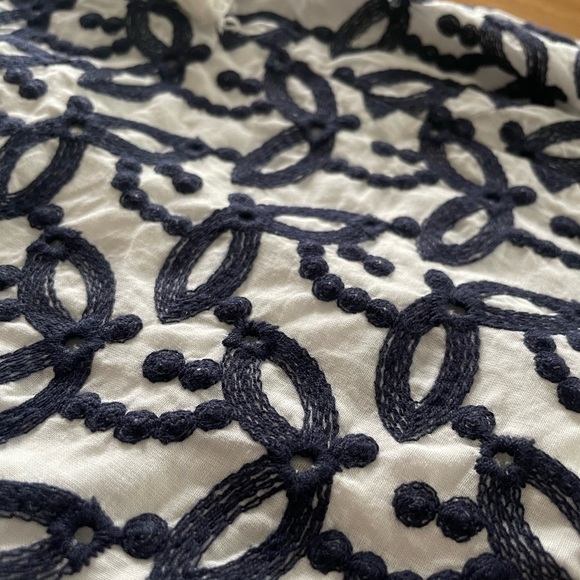 Brooks Brothers White and Navy Dress, Size 6 - Picture 5 of 5